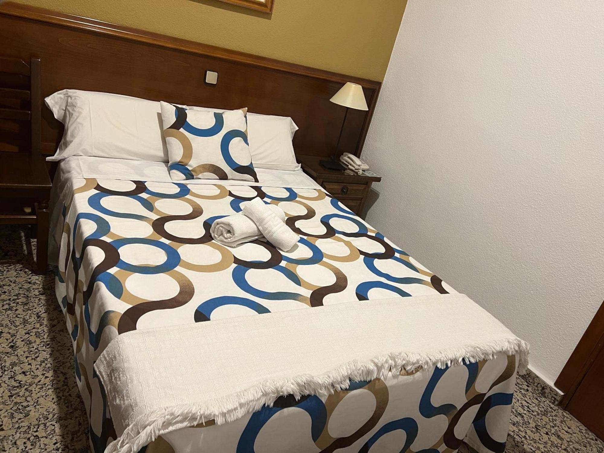 Hostal Sonsoles Madrid-Centro — Fotos 1